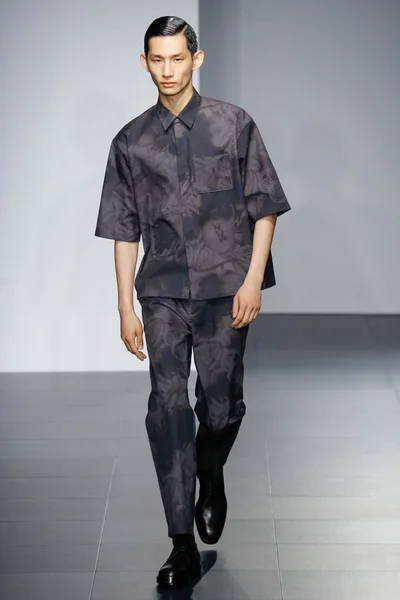 Look 20